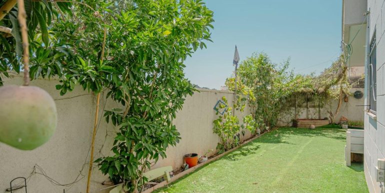 WhatsApp Image 2025-10-23 at 13.18.24 (1)