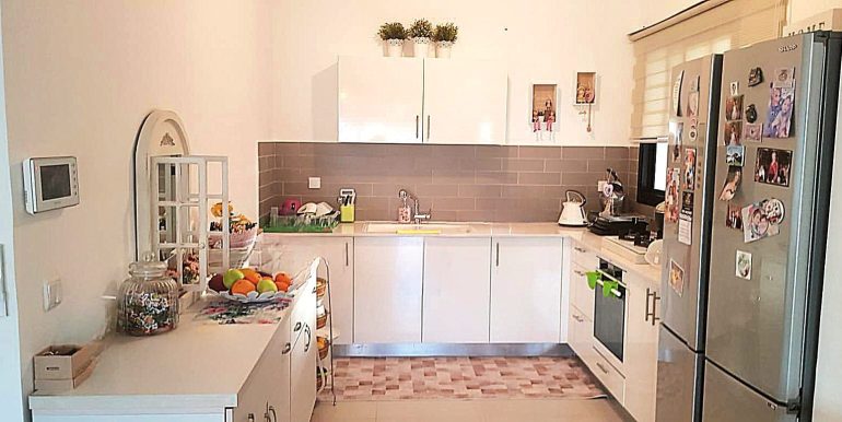 WhatsApp Image 2025-10-26 at 11.09.17 (1)