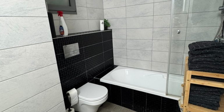 WhatsApp Image 2025-10-29 at 11.36.35