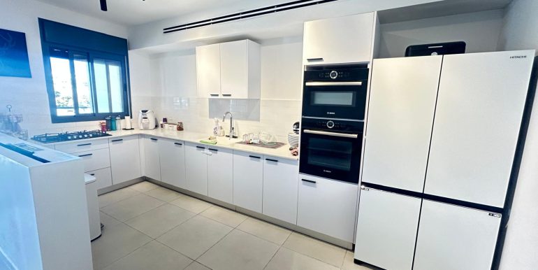 WhatsApp Image 2025-11-05 at 11.53.44 (2)