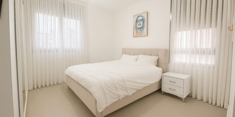 WhatsApp Image 2025-11-09 at 09.48.19 (3)