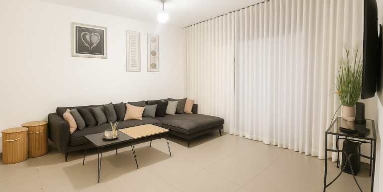 WhatsApp Image 2025-11-09 at 09.48.20