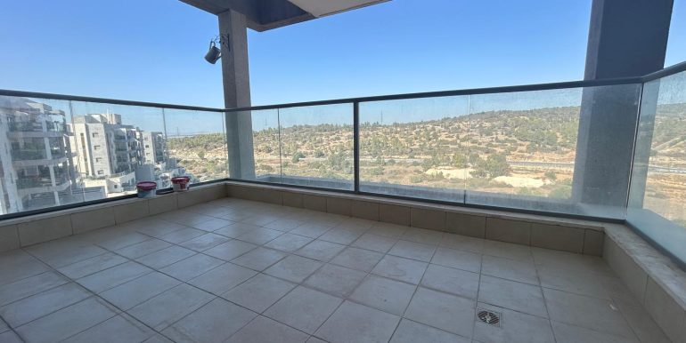 WhatsApp Image 2025-11-16 at 15.04.29 (1)