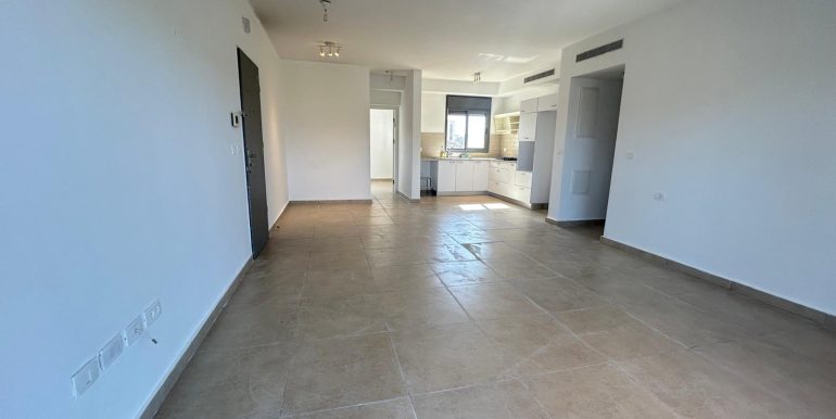 WhatsApp Image 2025-11-16 at 15.04.29 (2)