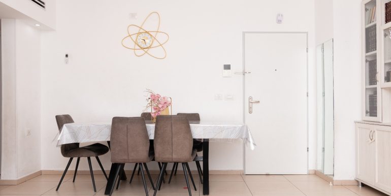 WhatsApp Image 2025-11-17 at 11.48.20 (1)