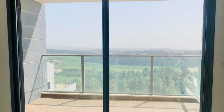 WhatsApp Image 2025-11-24 at 08.12.34