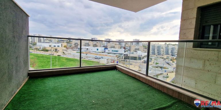 WhatsApp Image 2025-11-24 at 10.37.26 (2)