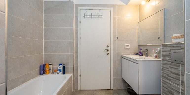 WhatsApp Image 2025-11-30 at 08.06.59 (3)