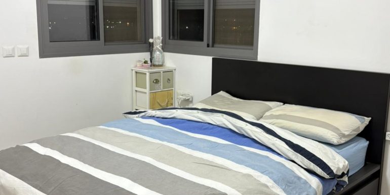 d8d7c1ba-71c5-49a8-a6aa-aba0aa41f179