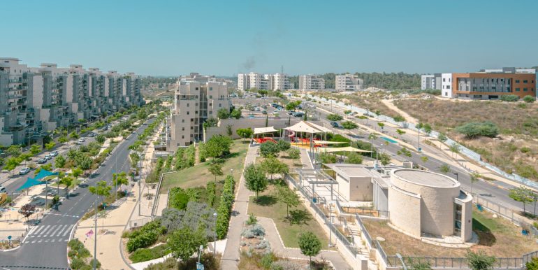 WhatsApp Image 2025-01-06 at 16.44.13 (2)