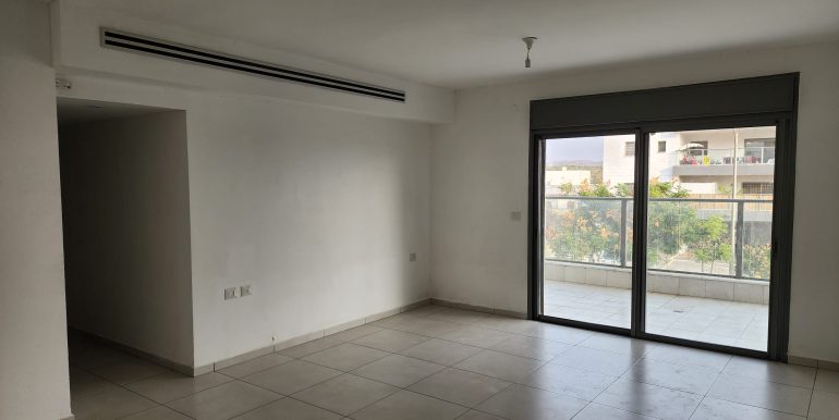 WhatsApp Image 2025-11-29 at 19.41.02