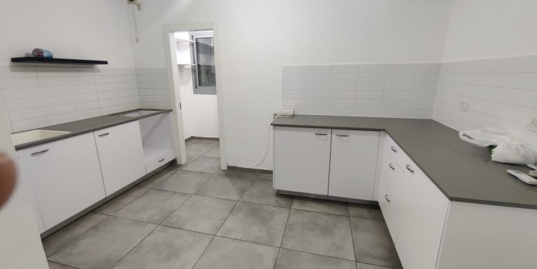 WhatsApp Image 2025-12-03 at 08.18.42