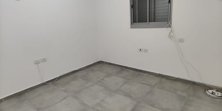 WhatsApp Image 2025-12-03 at 08.18.43 (1)