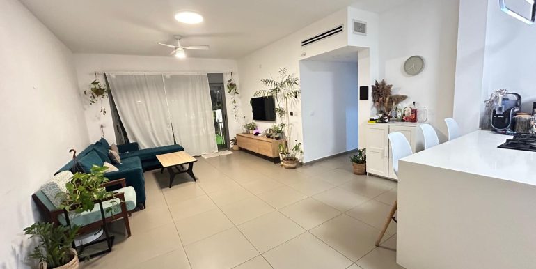 WhatsApp Image 2025-12-10 at 12.00.16 (2)