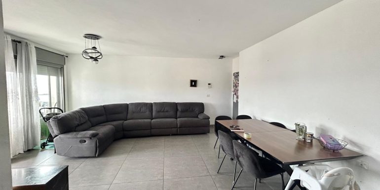 WhatsApp Image 2025-12-16 at 10.25.57