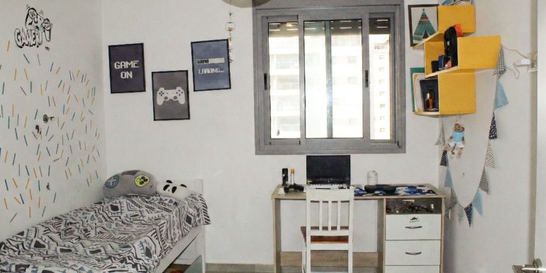 Gemini_Generated_Image_8u2d168u2d168u2d-2