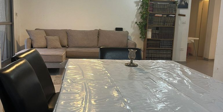 WhatsApp Image 2025-12-06 at 18.54.13