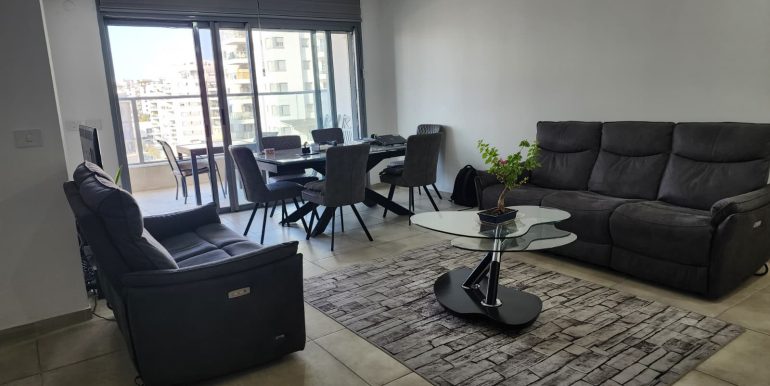 WhatsApp Image 2026-01-06 at 12.17.53 (1)