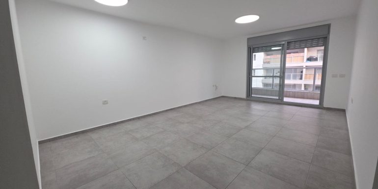 WhatsApp Image 2026-01-14 at 16.16.14 (2)