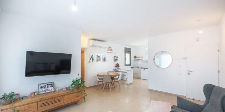 WhatsApp Image 2026-01-17 at 19.03.48 (1)