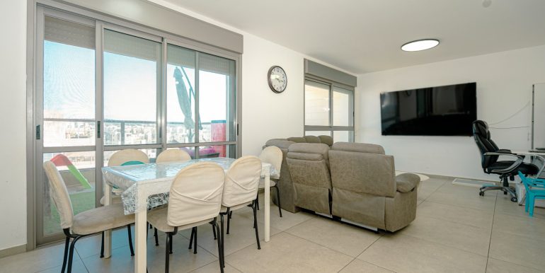 WhatsApp Image 2026-01-20 at 13.38.45 (2)