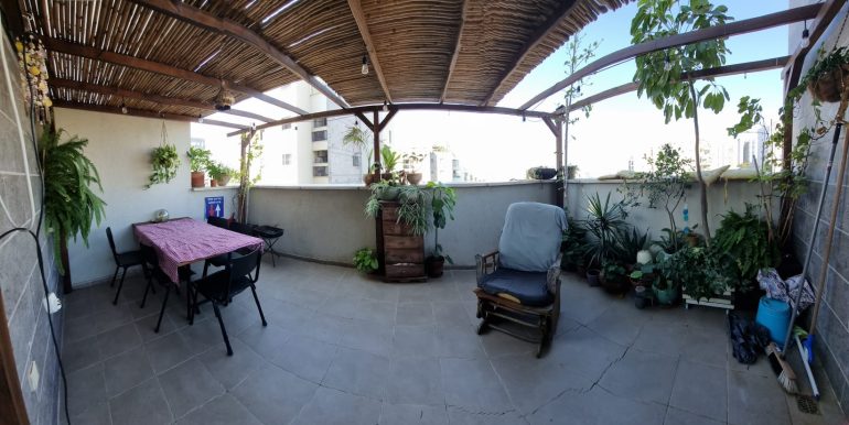 WhatsApp Image 2025-12-27 at 08.09.10