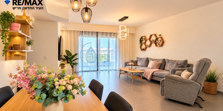 REMAX_10