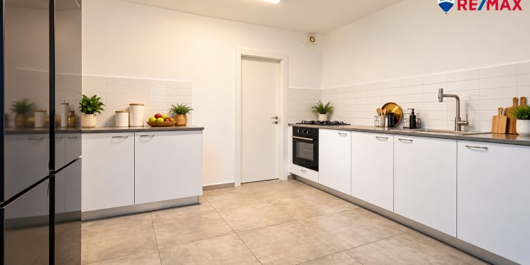 REMAX_photo_02